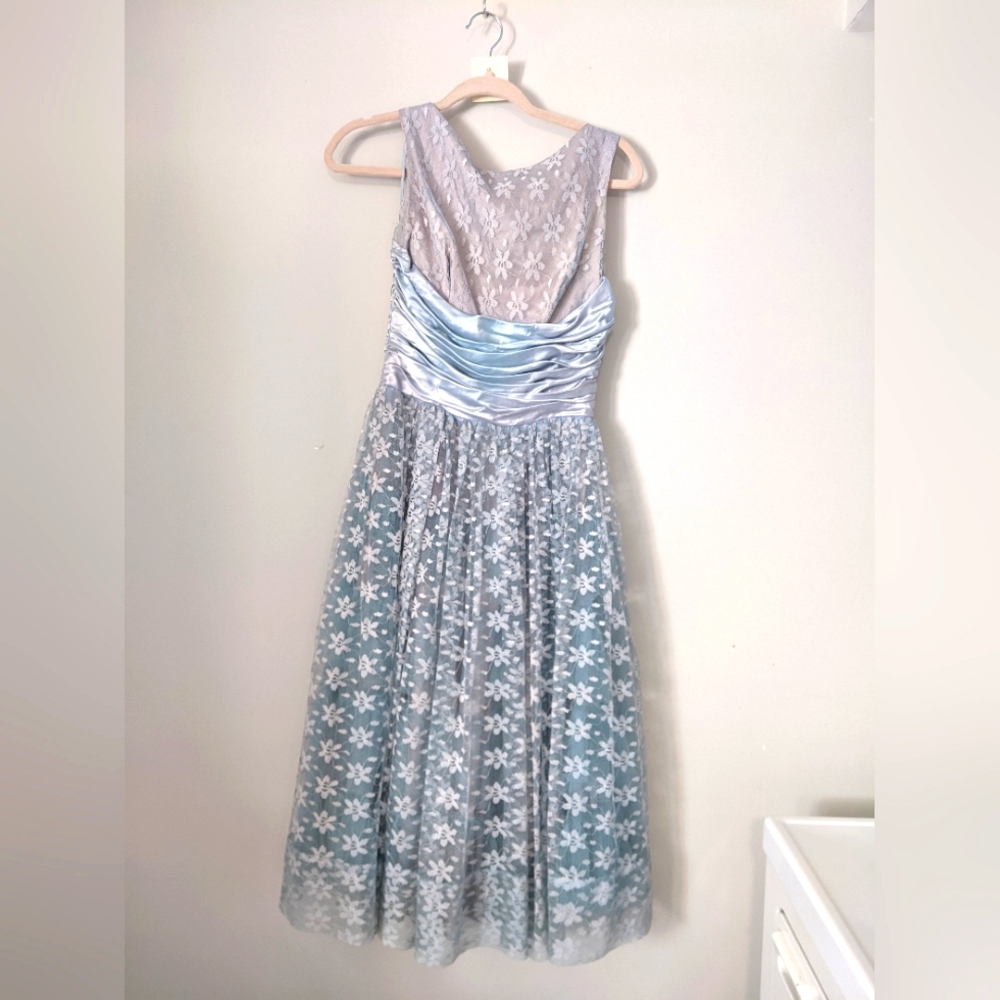 1950s formal dress (fits like XS)